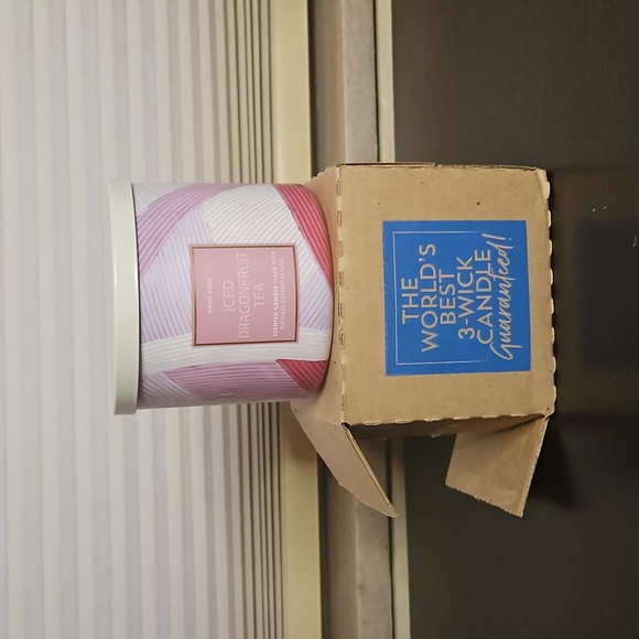 White Barn Accents Nib White Barn Iced Dragonfruit Tea Candle